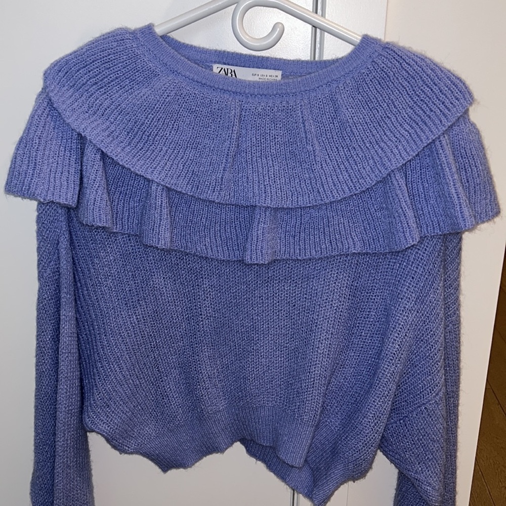 NEVER WORN Ruffle sweater